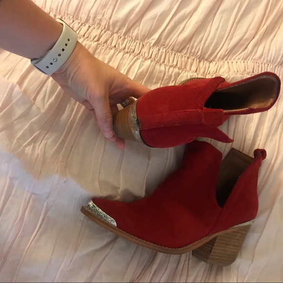 Hunt the Plains - Jeffrey Campbell - Picture 4 of 7